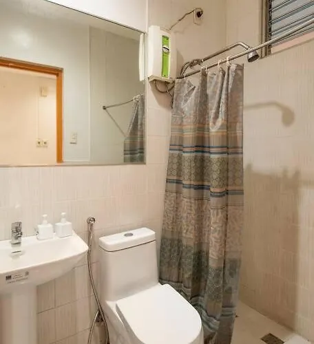 Jp Santiago Makati J204 Apartment